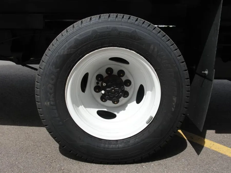 2026 Ford E-450 | Photo 10 of 10