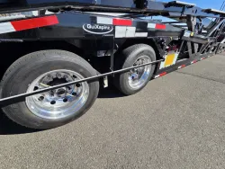 2022 Peterbilt 389 | Thumbnail Photo 18 of 40