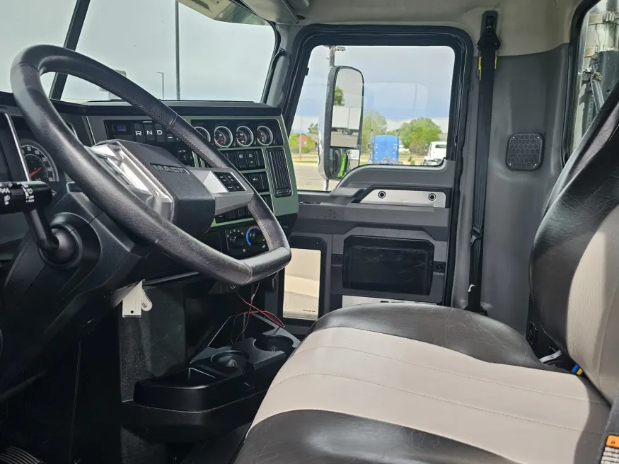 2024 Mack Granite | Photo 15 of 31