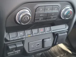 2026 GMC Sierra 1500 Pro | Thumbnail Photo 16 of 22