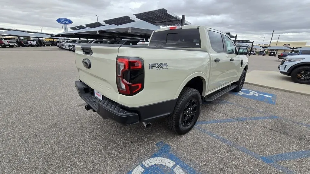 2025 Ford Ranger | Photo 5 of 21