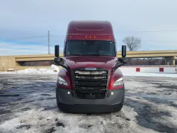 2022 Freightliner Cascadia | Thumbnail Photo 2 of 25