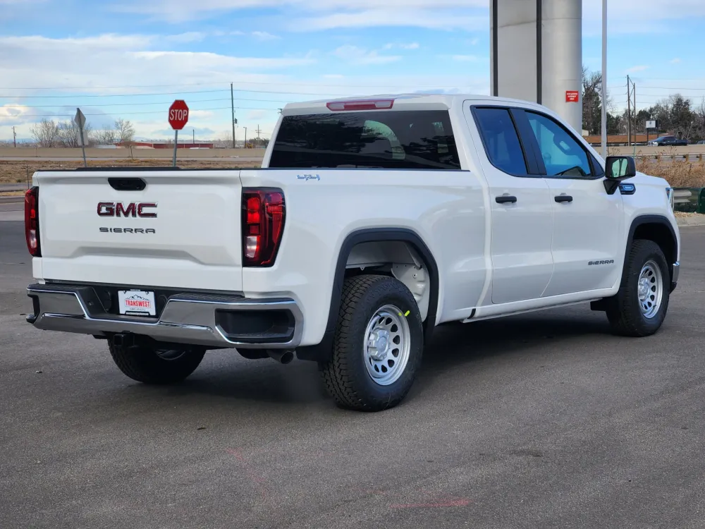 2026 GMC Sierra 1500 Pro's photo