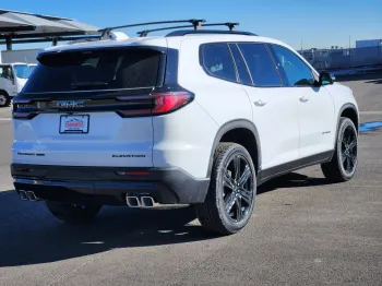 2026 GMC Acadia AWD Elevation
