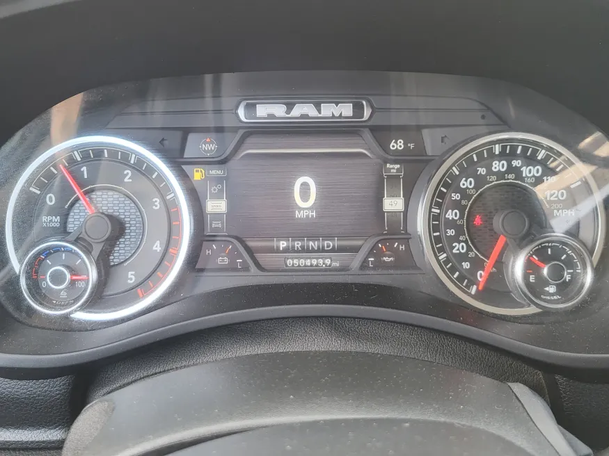 2024 RAM 2500 Laramie | Photo 13 of 24