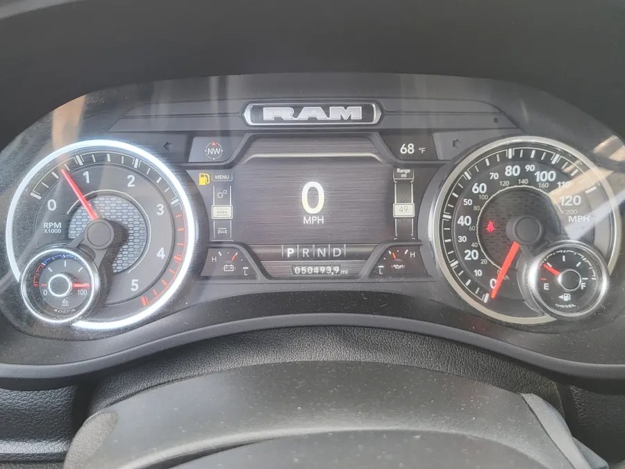 2024 RAM 2500 Laramie | Photo 13 of 24