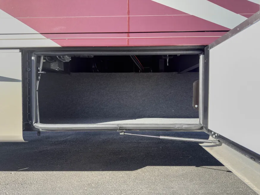 2023 Newmar Bay Star 3408 | Photo 29 of 38