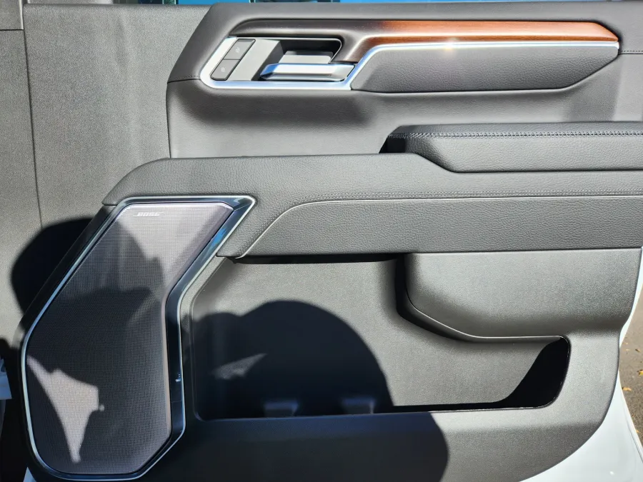 2026 GMC Sierra 2500HD Denali | Photo 16 of 31