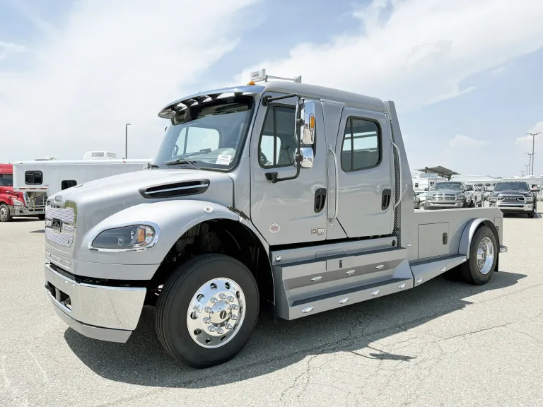 2025 Freightliner M2 106 Plus Summit Hauler