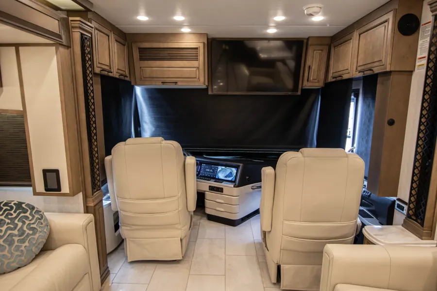 2026 Newmar London Aire 4551 | Photo 14 of 40