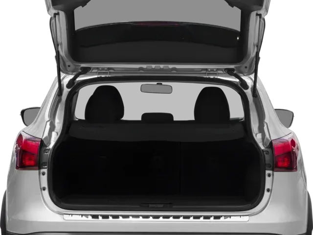 2018 Nissan Rogue Sport | Photo 7 of 13