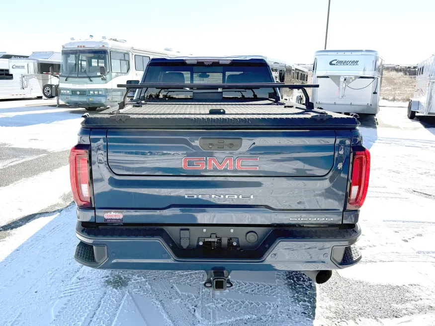 2020 GMC 3500HD Crew Cab Sierra Denali | Photo 12 of 22