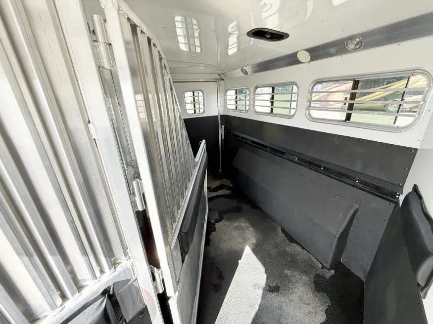 2010 4 Star 3HGN | Photo 9 of 17