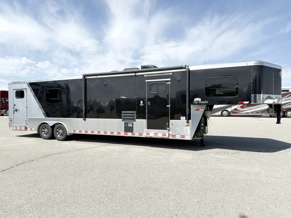 2016 Sundowner Toy Hauler