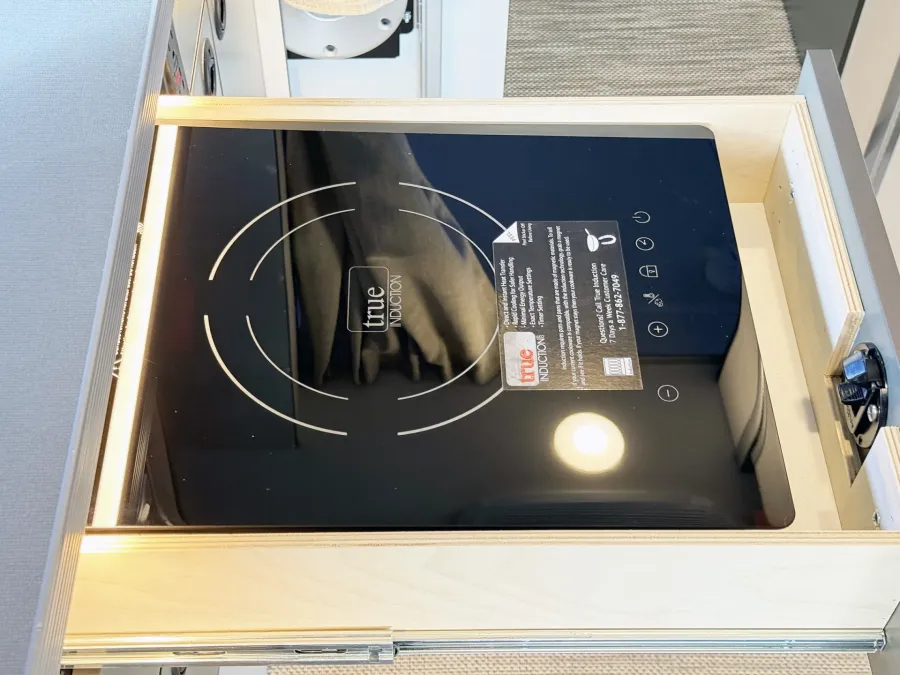 2026 Winnebago EKKO 23B | Photo 11 of 24