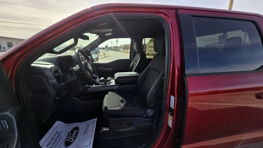 2026 Ford F-150 | Photo 13 of 28