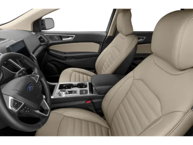2023 Ford Edge | Photo 5 of 12
