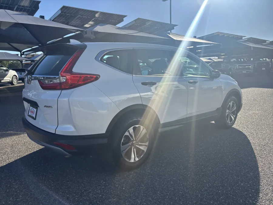 2019 Honda CR-V LX | Photo 2 of 15