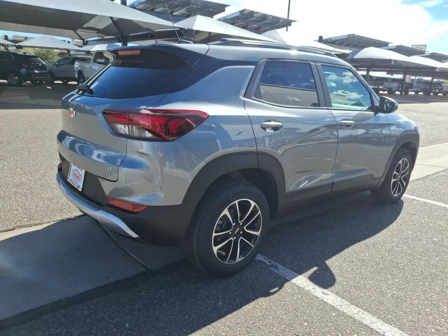2026 Chevrolet Trailblazer LT | Photo 4 of 19