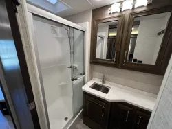 2022 Entegra Accolade 37M | Thumbnail Photo 15 of 19