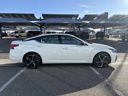 2024 Nissan Altima 2.5 SR | Thumbnail Photo 5 of 19