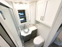 2026 Newmar Super Star 4040 | Thumbnail Photo 12 of 29