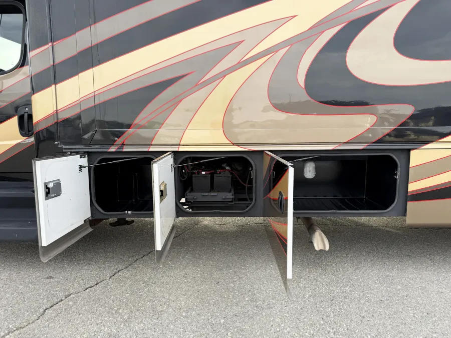 2016 Jayco Seneca 37HJ | Photo 28 of 29