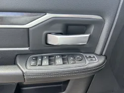 2024 RAM 2500 Big Horn | Thumbnail Photo 10 of 18