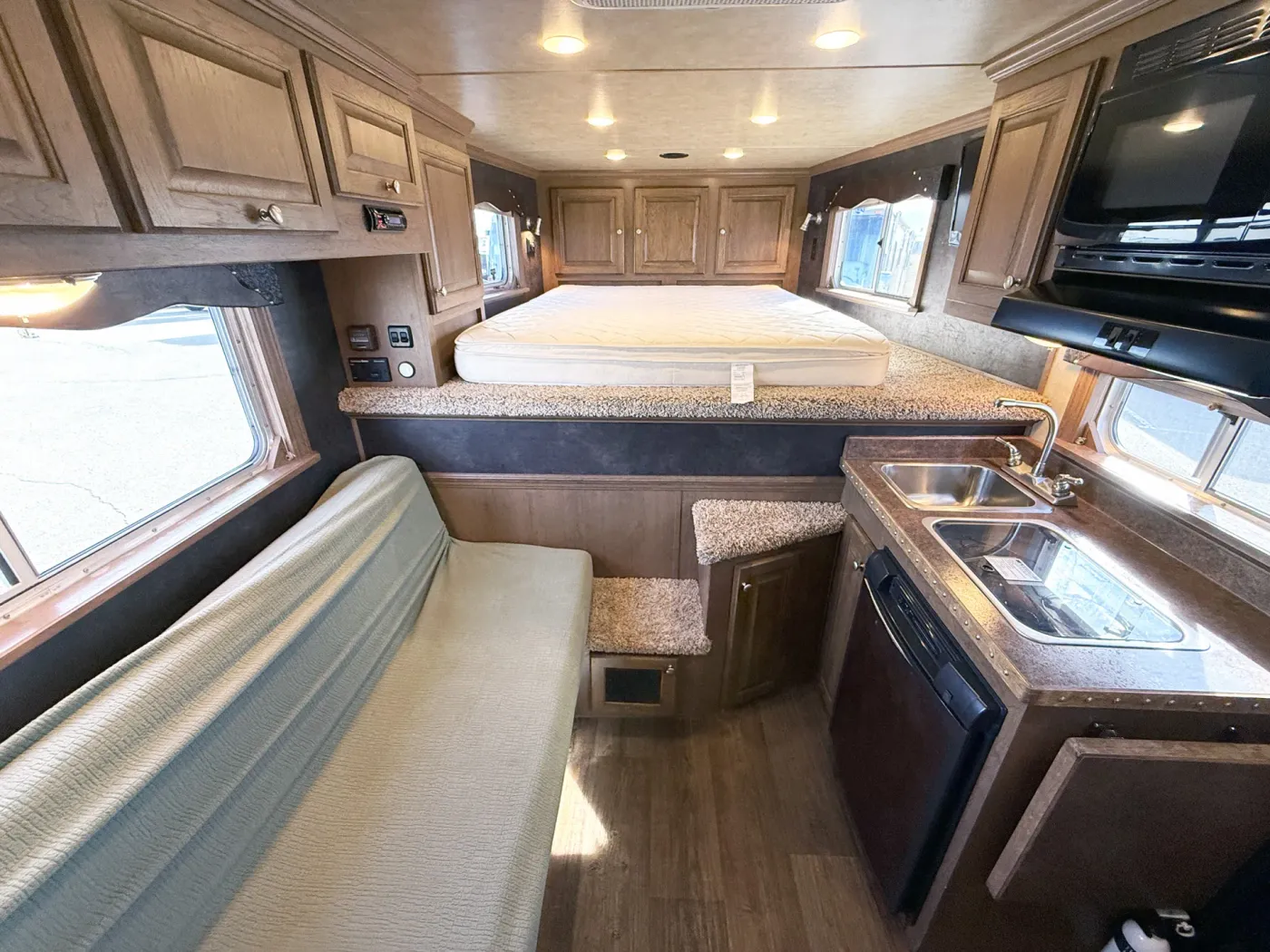 2014 Elite 3HGN LQ | Photo 5 of 24