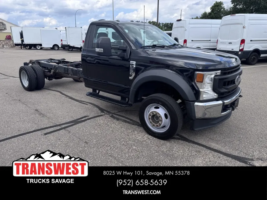 2022 Ford F-550 | Photo 10 of 12