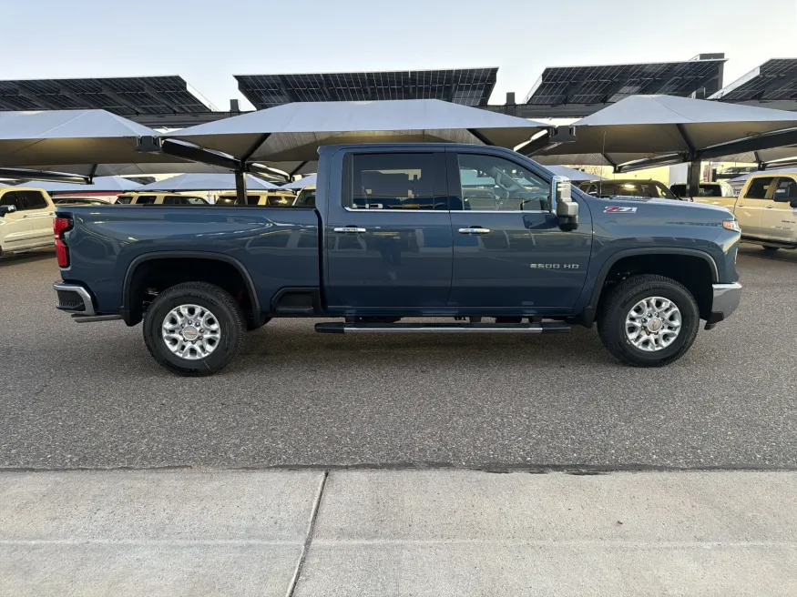 2026 Chevrolet Silverado 2500HD LTZ | Photo 5 of 20