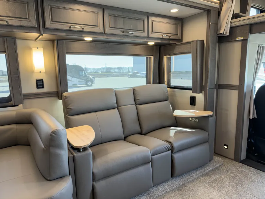 2026 Renegade Classic 45CMR | Photo 16 of 29