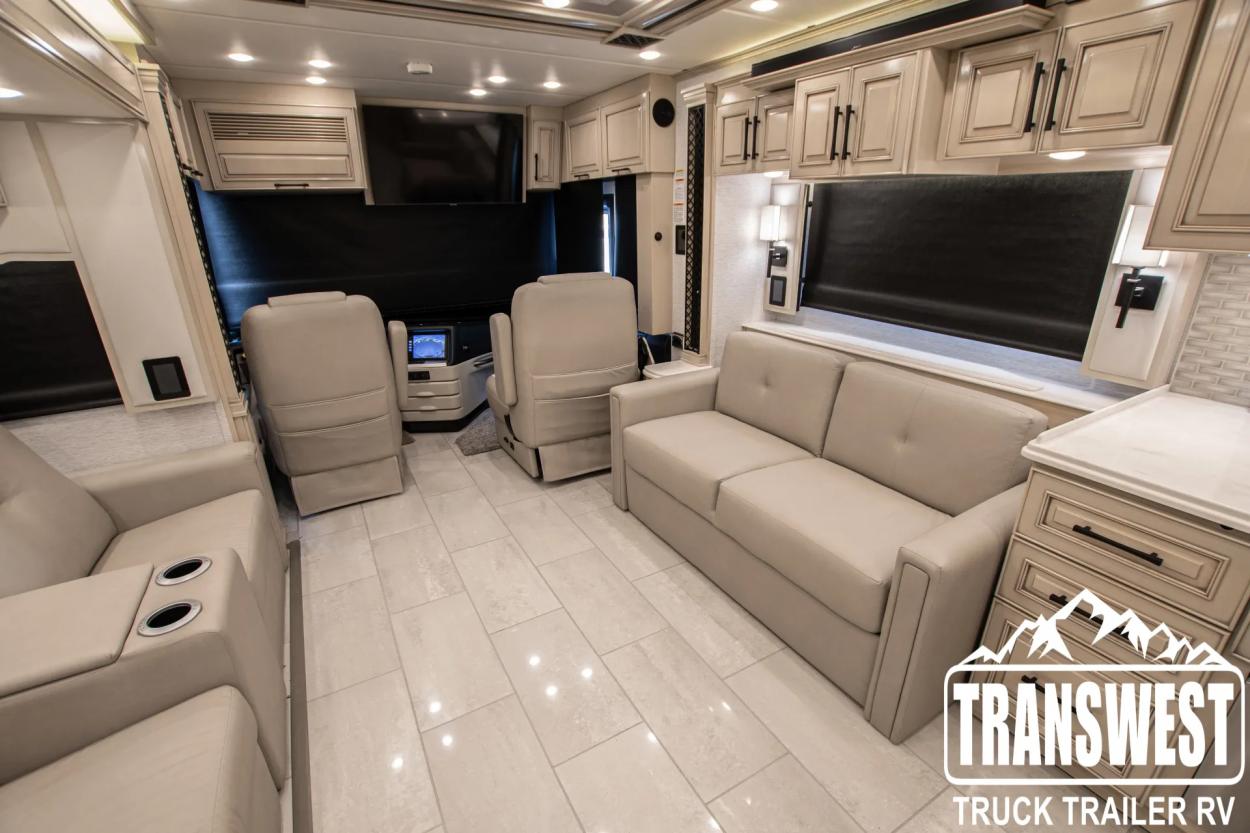 2024 Newmar London Aire 4551 | Photo 14 of 46
