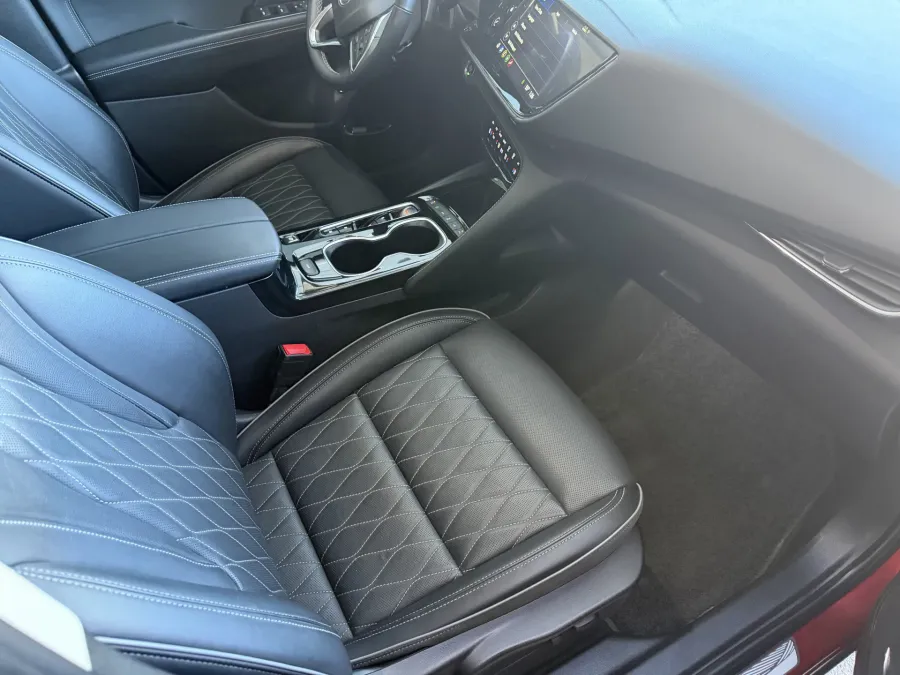 2023 Buick Envision Avenir | Photo 10 of 19