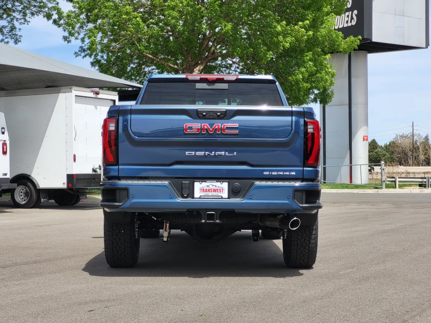 2026 GMC Sierra 2500HD Denali | Photo 5 of 25