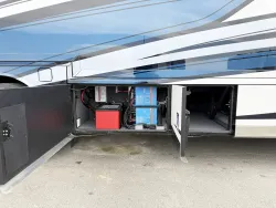 2026 Newmar Dutch Star 4325 | Thumbnail Photo 33 of 32