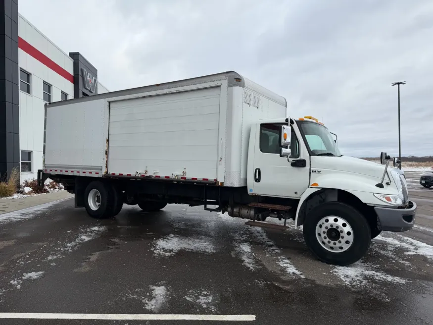 2019 International MV607 | Photo 3 of 5