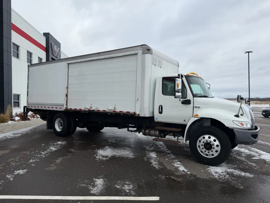 2019 International MV607 | Photo 3 of 5