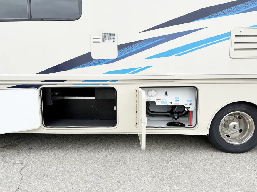 2018 Winnebago Vista 29 VE | Photo 23 of 24