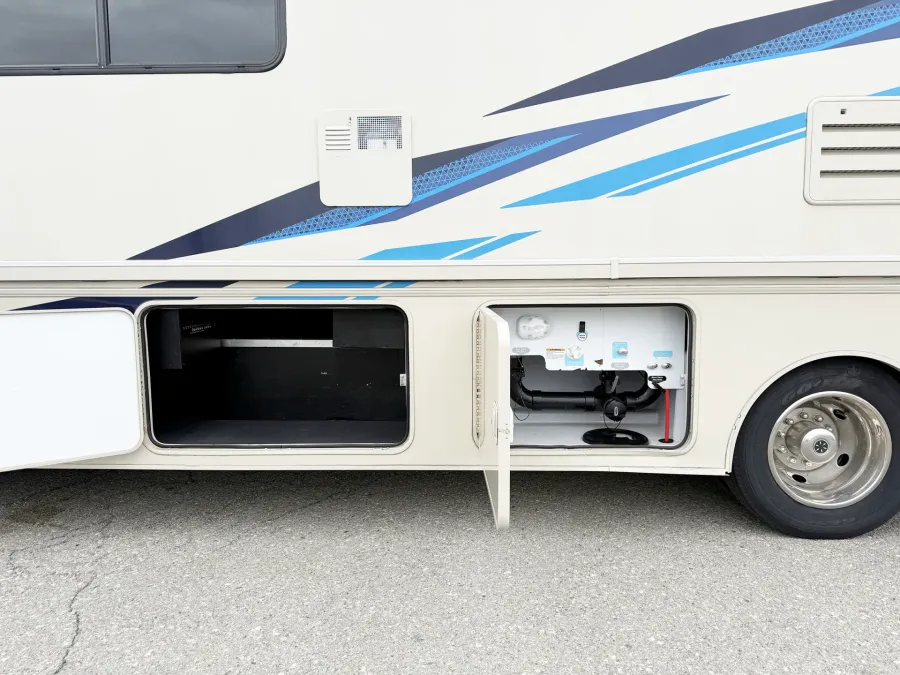 2018 Winnebago Vista 29 VE | Photo 23 of 24
