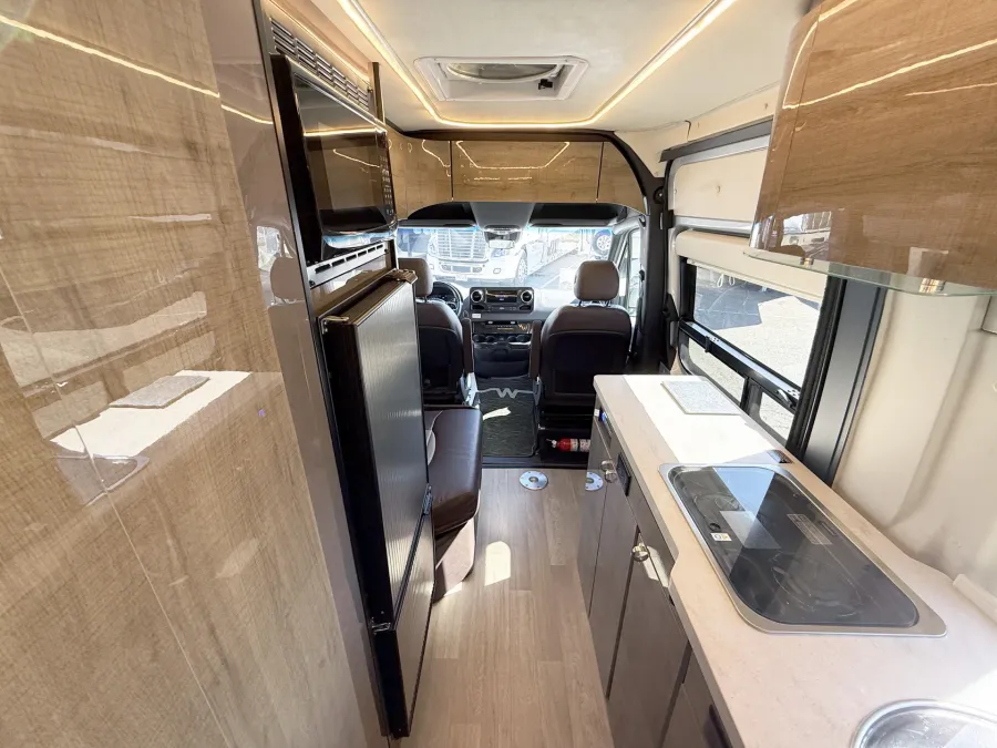 2022 Winnebago Era 70A | Photo 6 of 21