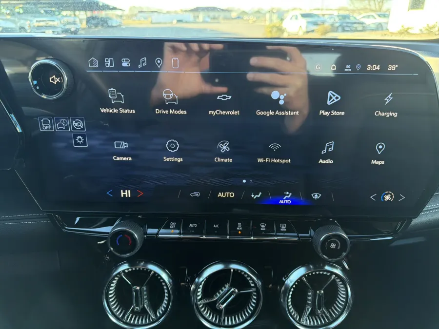 2026 Chevrolet Blazer EV AWD LT | Photo 16 of 20