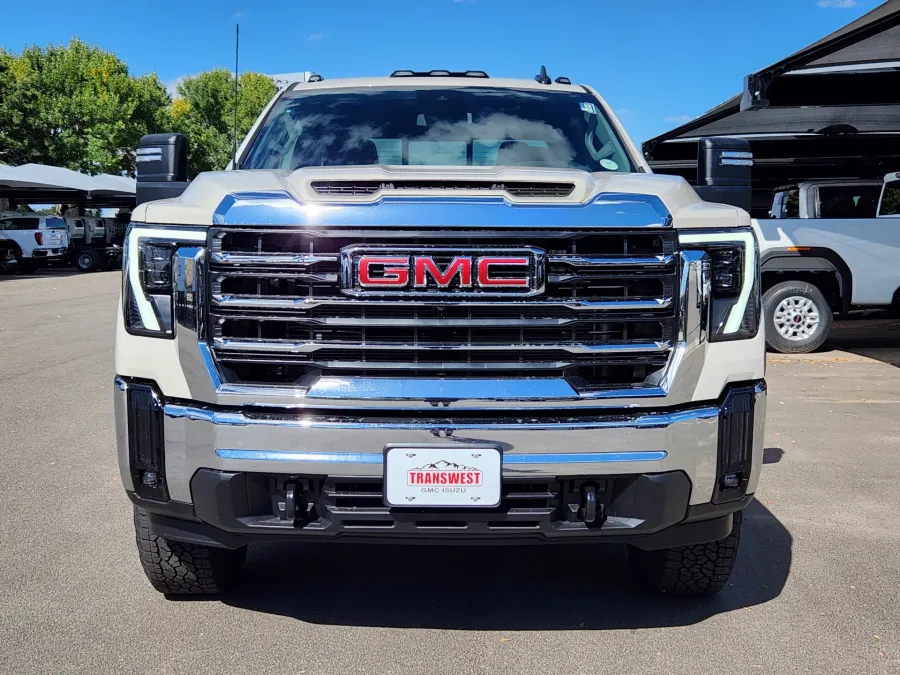 2026 GMC Sierra 2500HD SLE | Photo 4 of 28