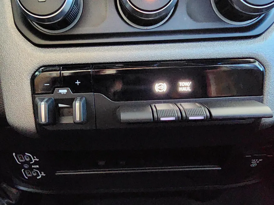 2024 RAM 3500 Tradesman | Photo 17 of 23