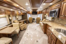 2015 Newmar Dutch Star 4018 | Thumbnail Photo 11 of 32
