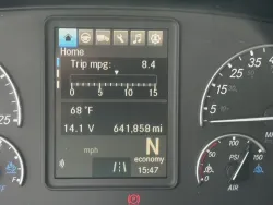 2019 Freightliner Cascadia | Thumbnail Photo 13 of 20