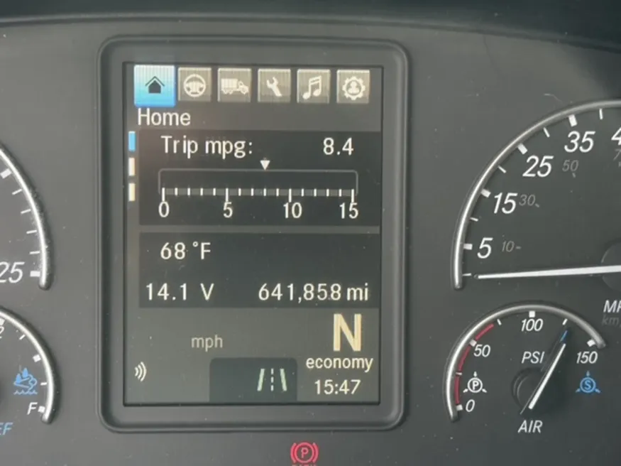 2019 Freightliner Cascadia | Photo 13 of 20