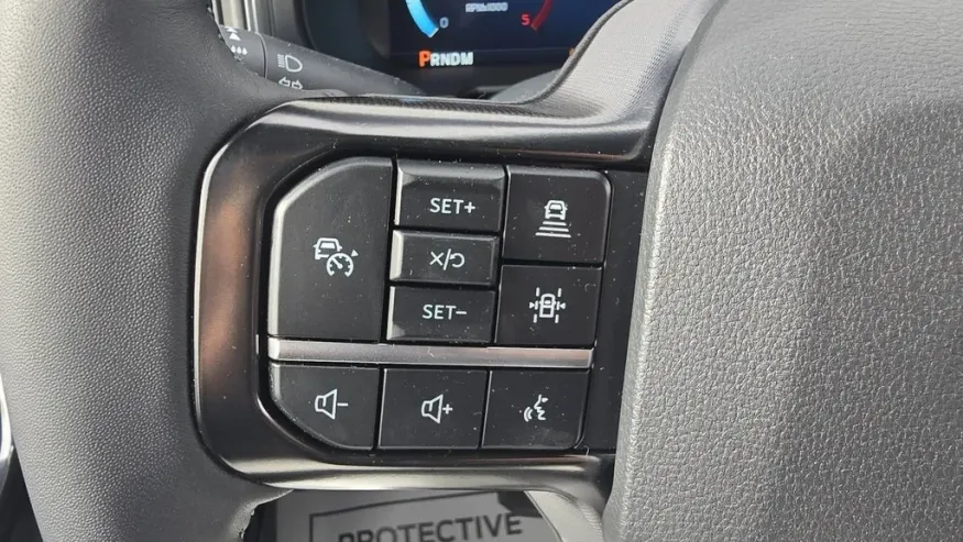 2026 Ford Super Duty F-250 | Photo 19 of 35