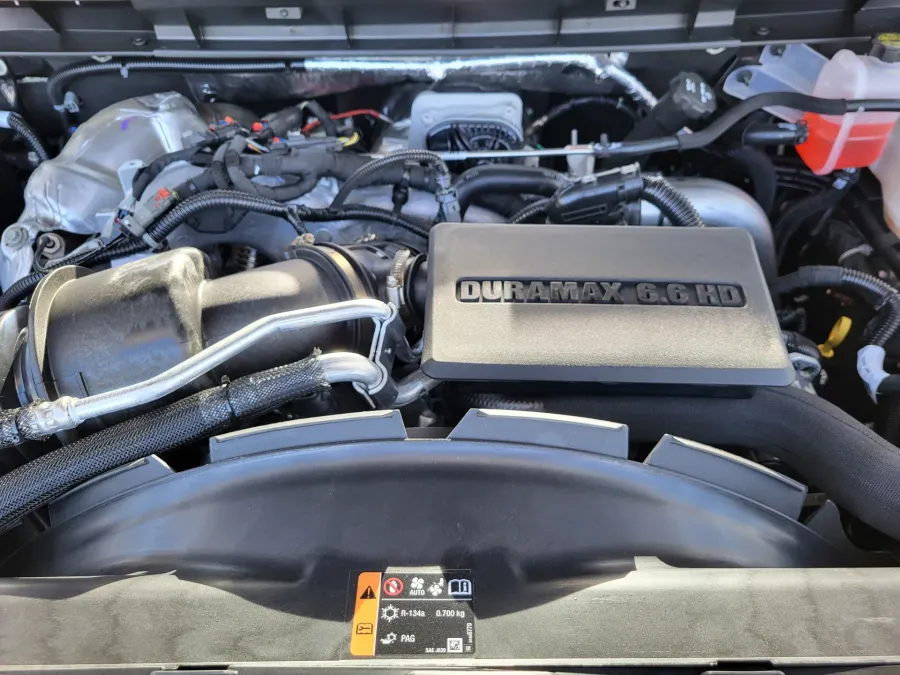 2026 GMC Sierra 3500HD Denali | Photo 23 of 25