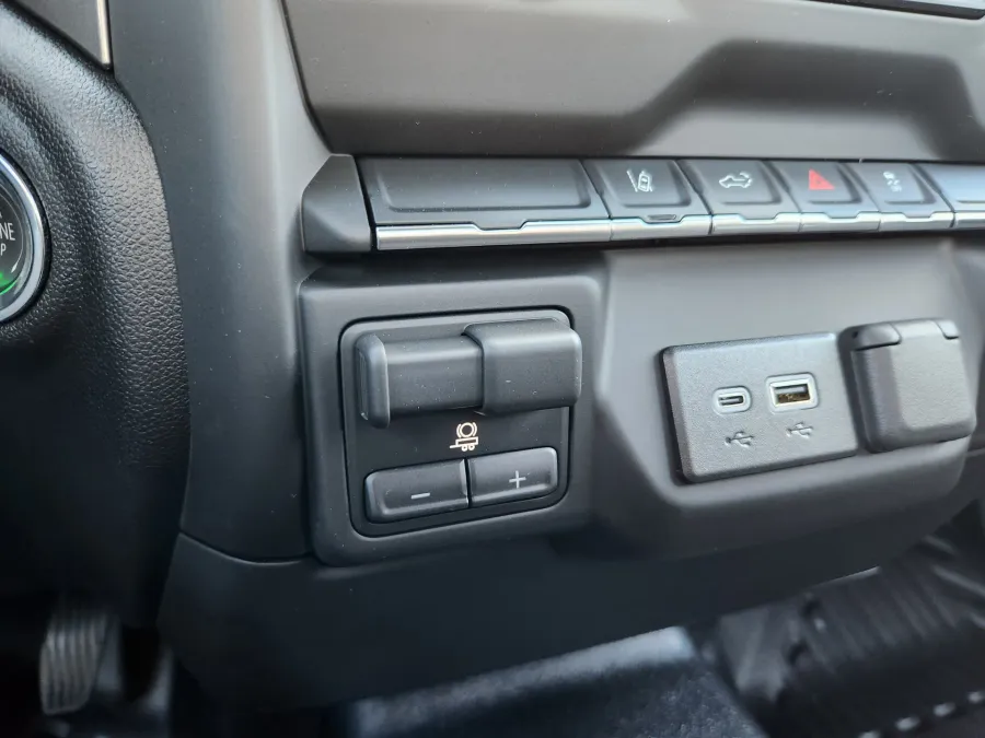 2026 GMC Sierra 2500HD Pro | Photo 25 of 28